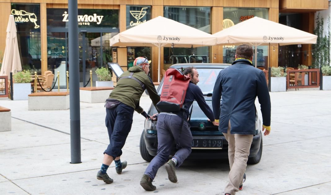 Wydałem wasze pieniądze na samochód